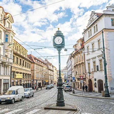 Апартаменты Bright Studio Close To Charles Bridge And Prague Castle Экстерьер фото