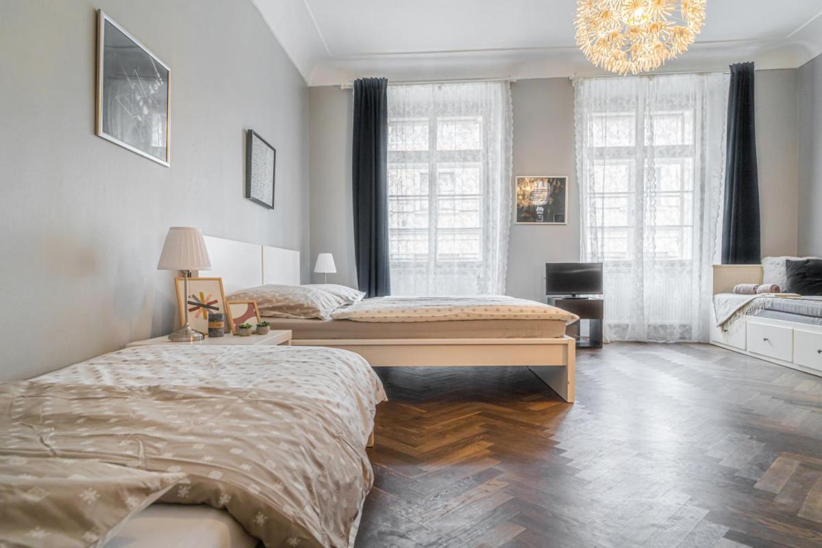 Апартаменты Bright Studio Close To Charles Bridge And Prague Castle Экстерьер фото