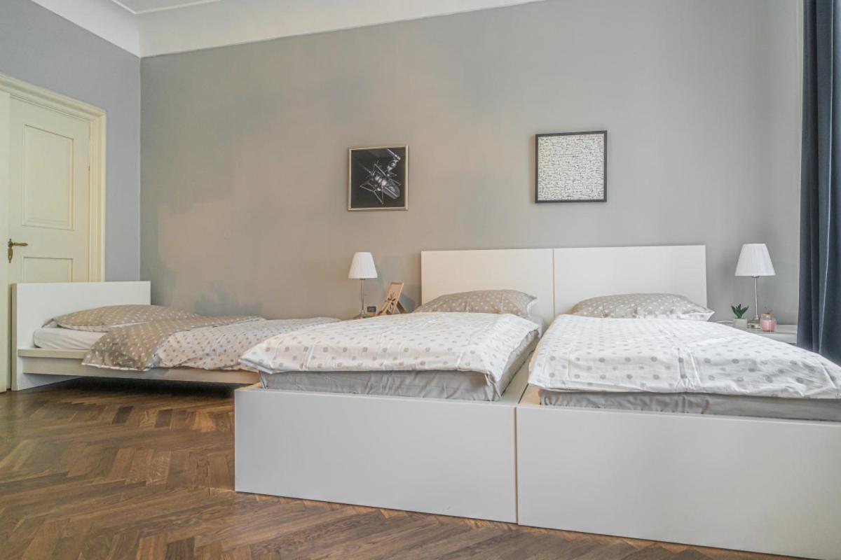 Апартаменты Bright Studio Close To Charles Bridge And Prague Castle Экстерьер фото