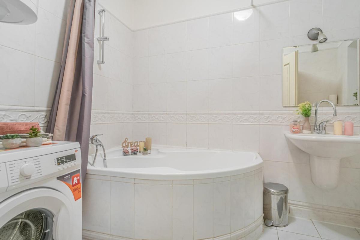 Апартаменты Bright Studio Close To Charles Bridge And Prague Castle Экстерьер фото