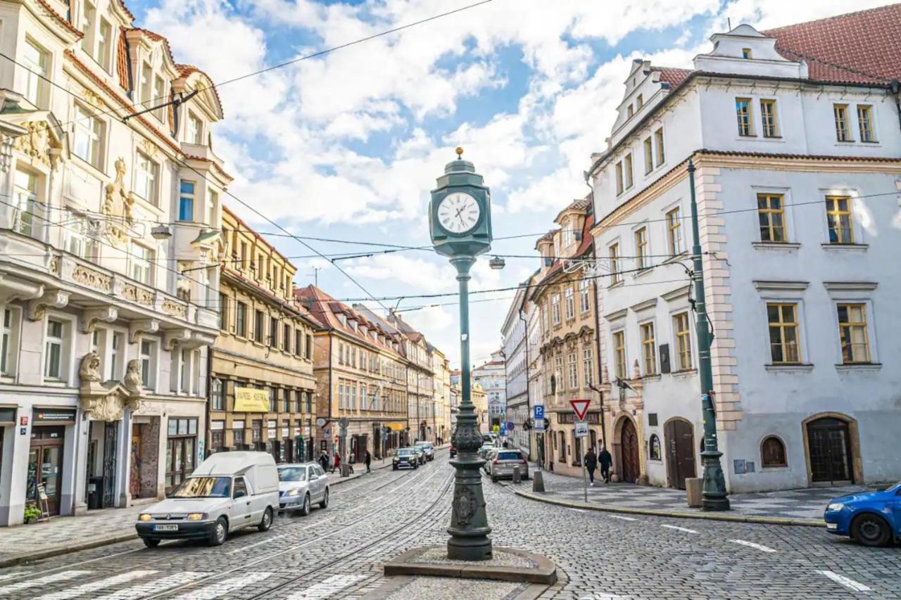 Апартаменты Bright Studio Close To Charles Bridge And Prague Castle Экстерьер фото